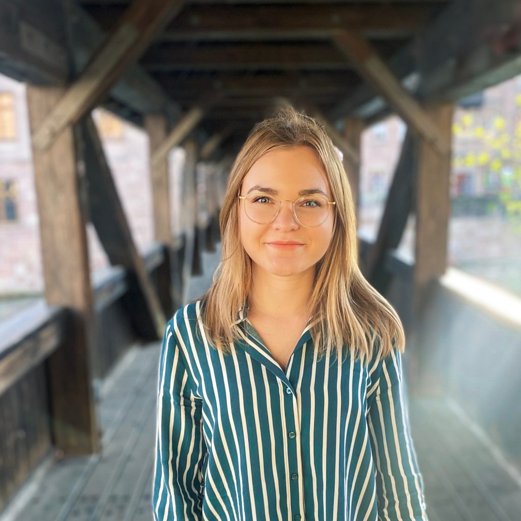 Text und Lektorat Leonie Merz